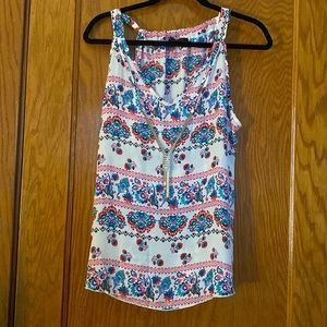 Light summer sleeves top